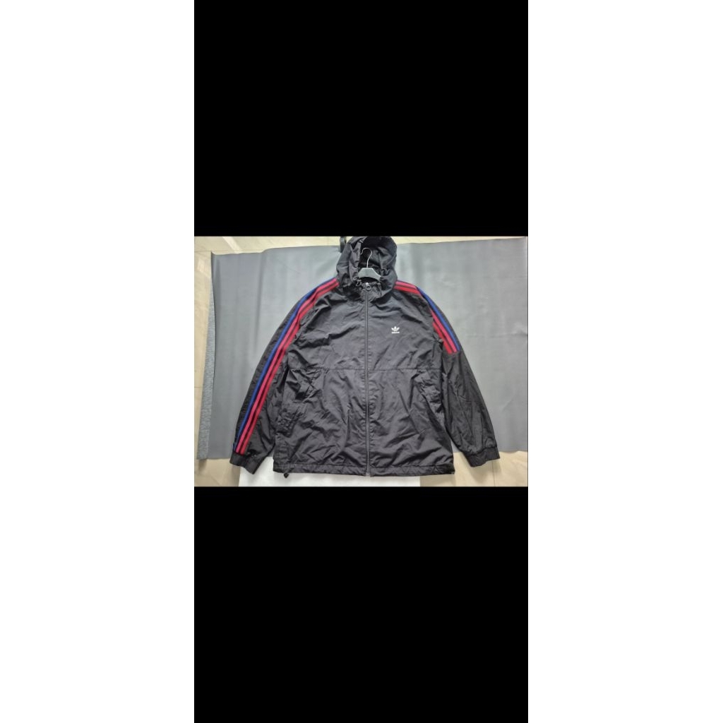 Tracktop Adidas Windbreaker Big Logo Jacket