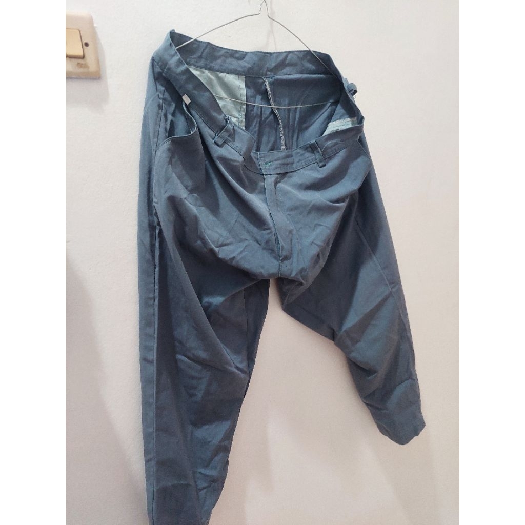 Celana panjang SMA preloved LP 92cm PJ 88cm