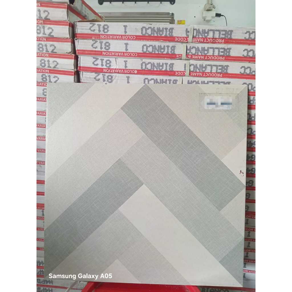 KERAMIK LANTAI EXEL GREY 50X50 concord