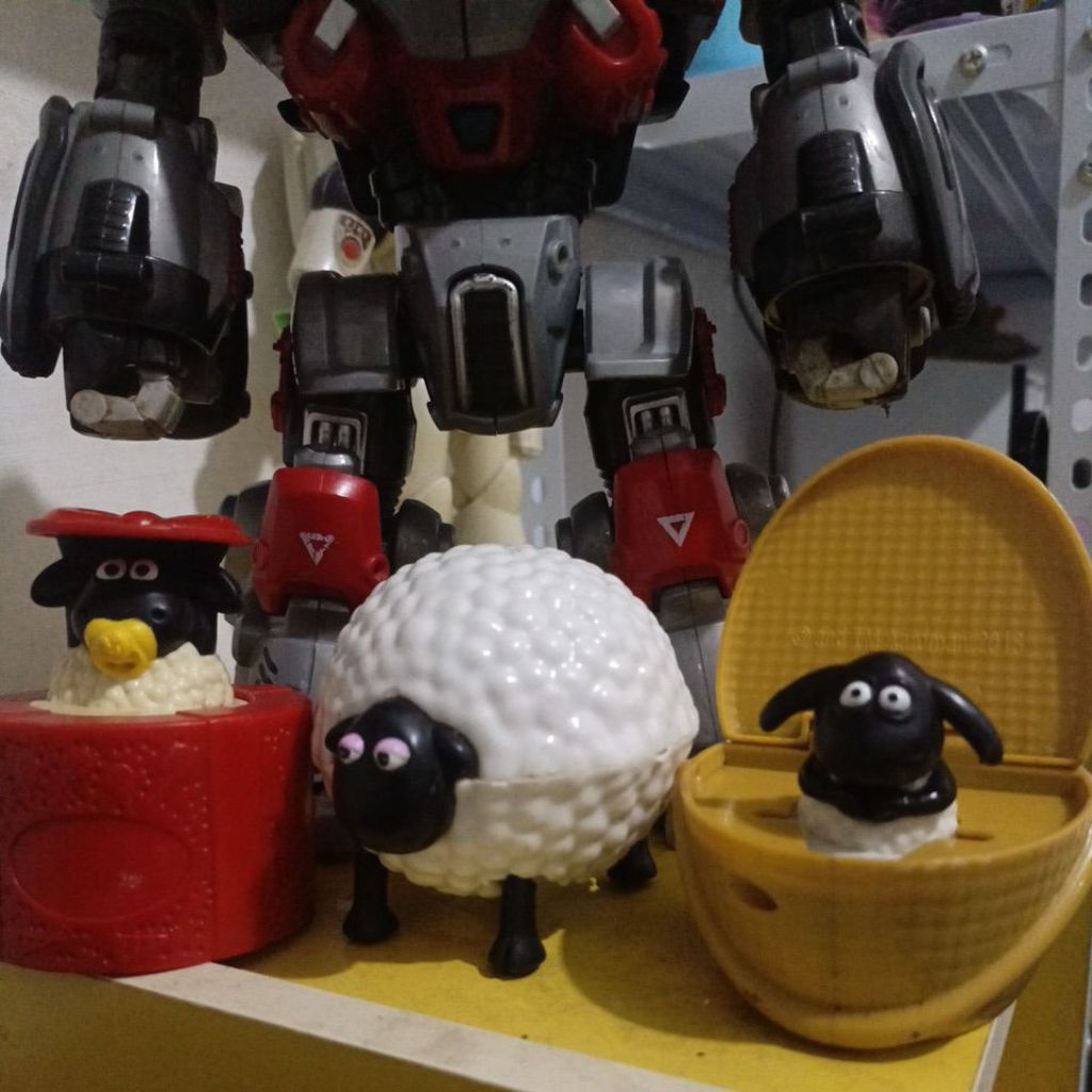 Mainan Bekas Mcd edisi Shaun the Sheep (bisa pilih)