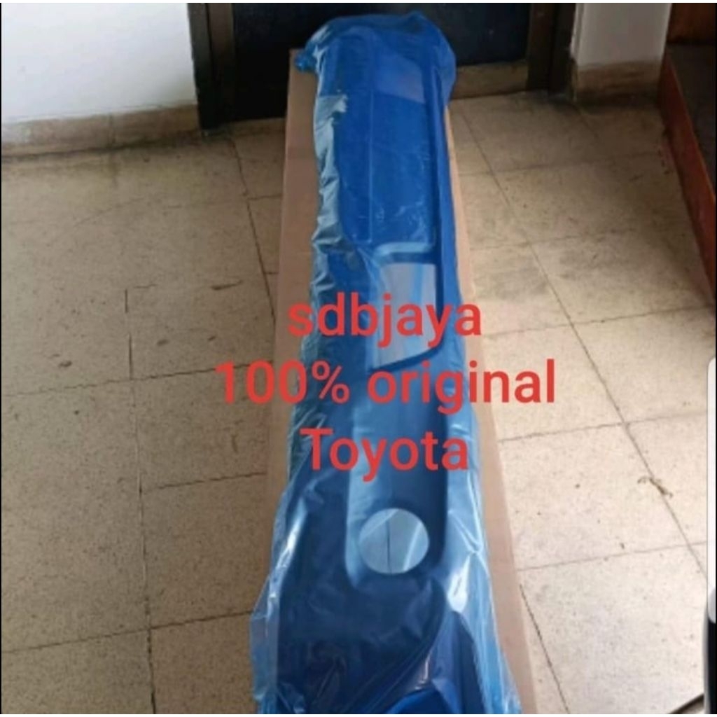 bemper bumper depan dyna saurus hino dutro euro4 / euro 4 original toyota