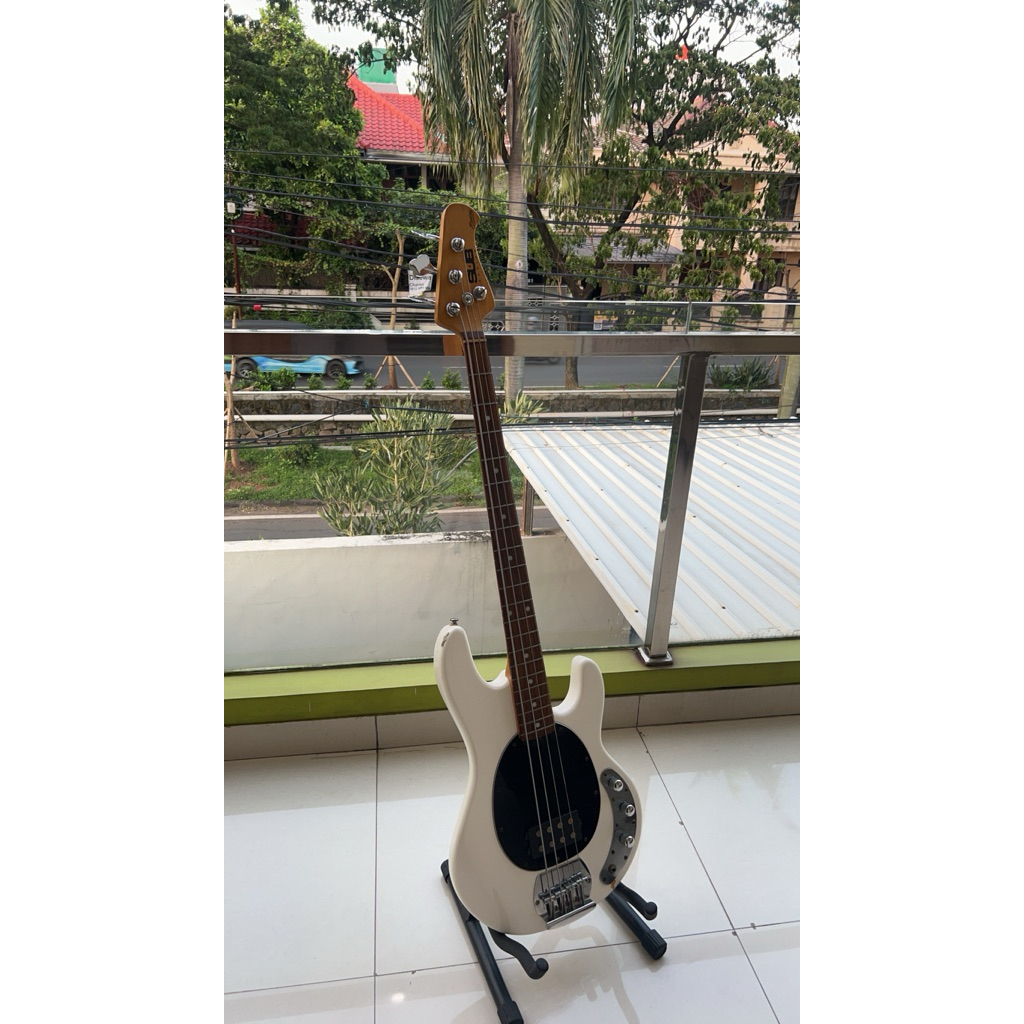 Bass Musicman Sterling Sub Ray 4