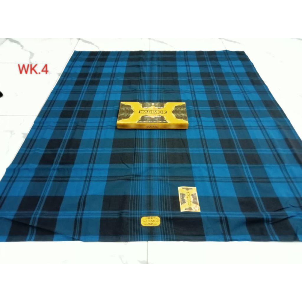 *Sarung Wadimor KDT**Mutif KDT**Bahan Katun*