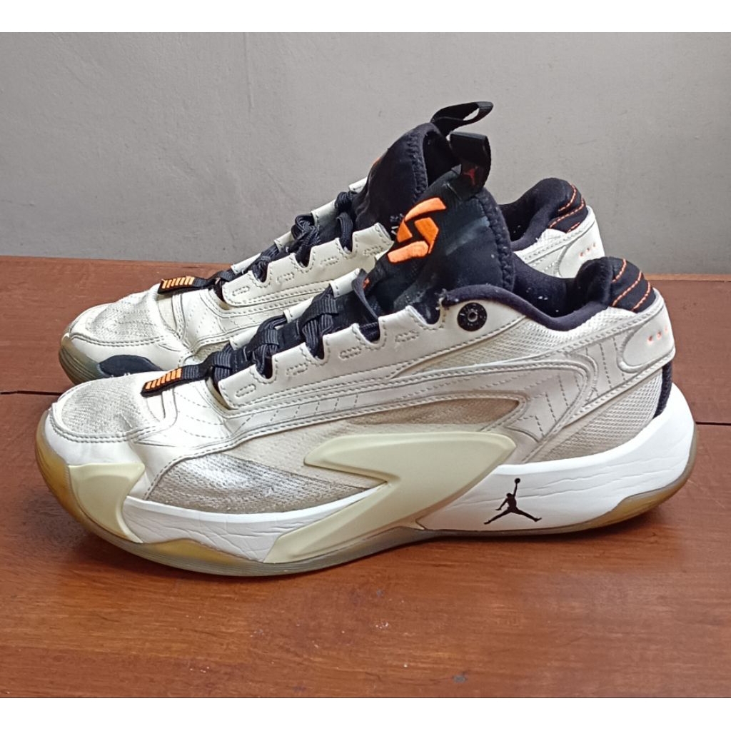 jordan luka 2 size 42