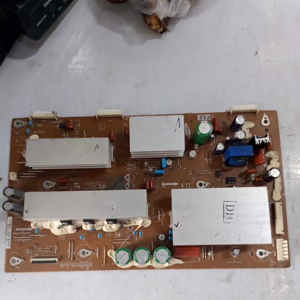 Y-sus untuk TV plasma Samsung 50DH/DF