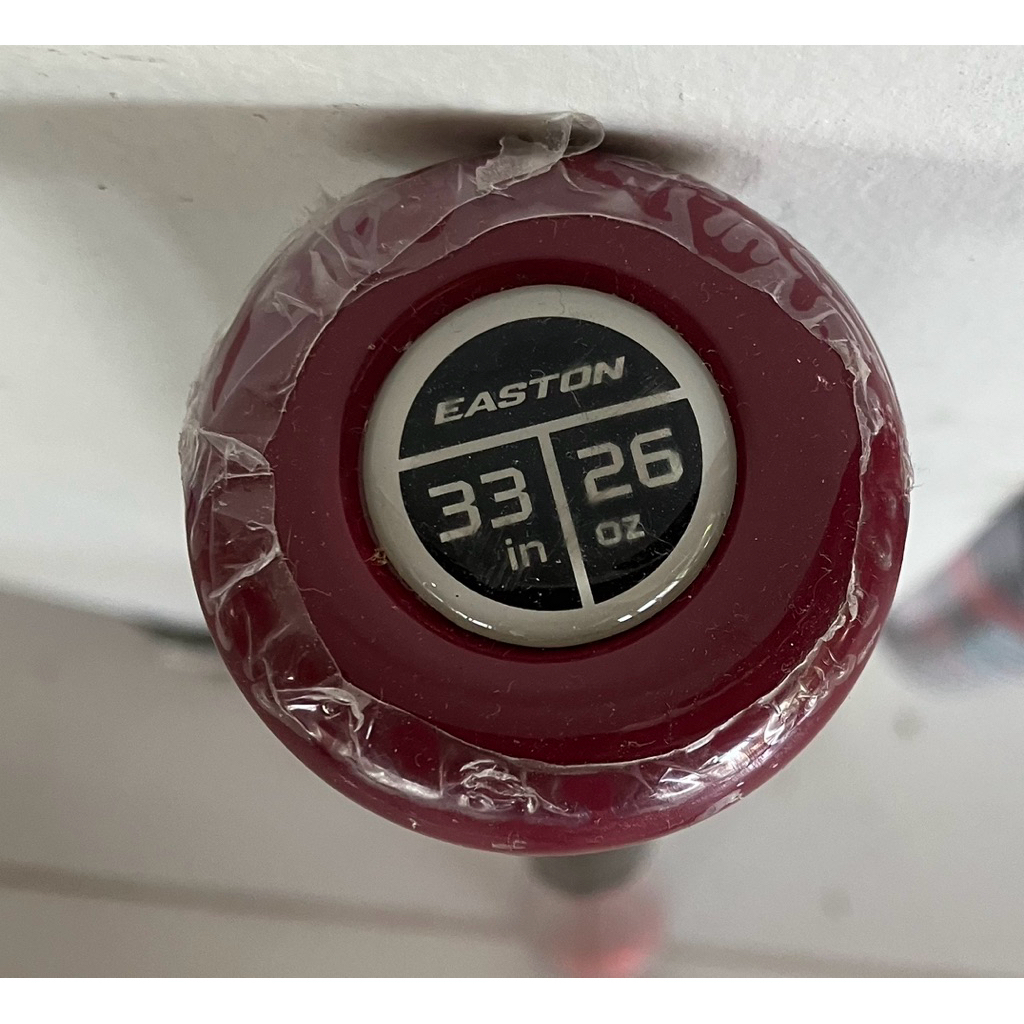 Slowpitch Softball Aluminum 33/26 bat Easton