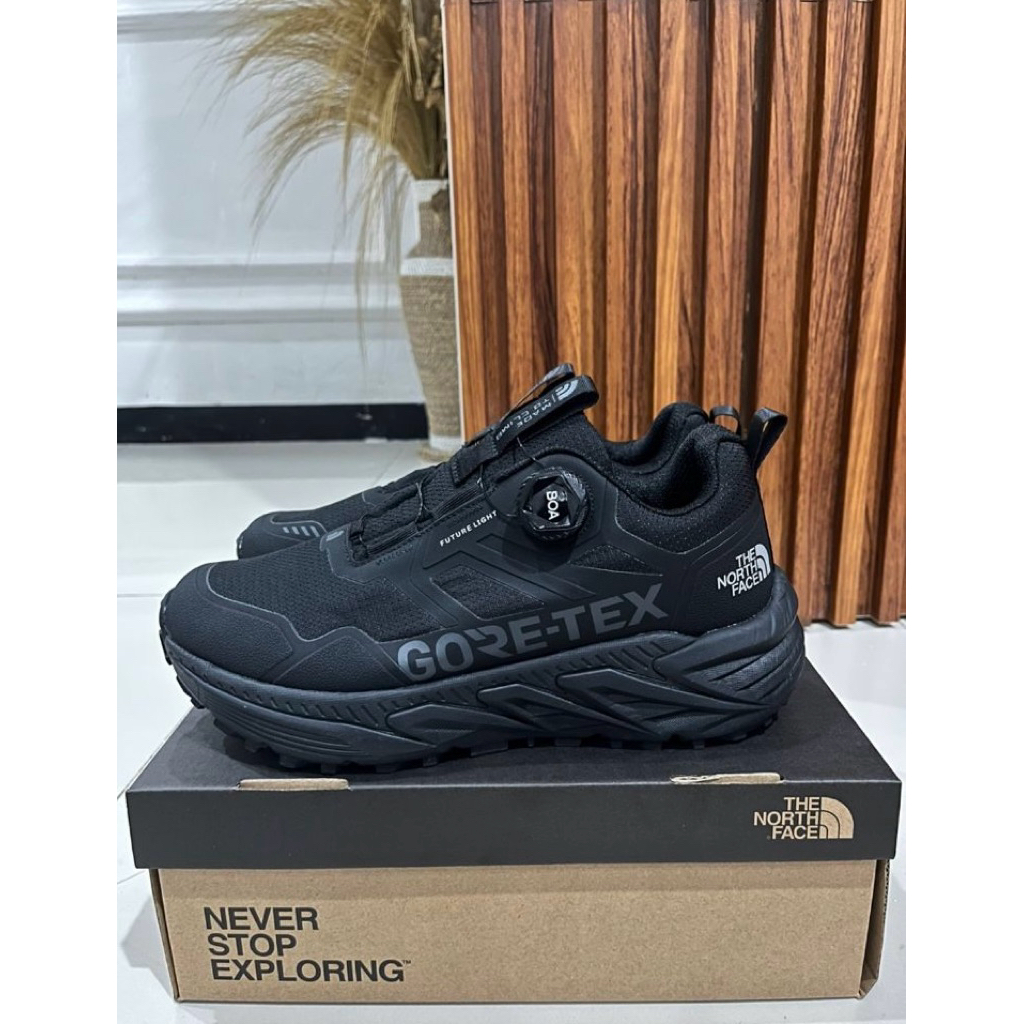 Sepatu tnf boa goretex full black tali putar
