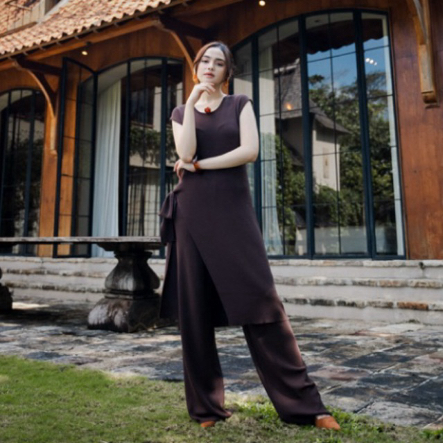 This Is April Syifa Hafju SH Madison Set Brown Coklat One Set Knit This Is April x Syifa Hadju