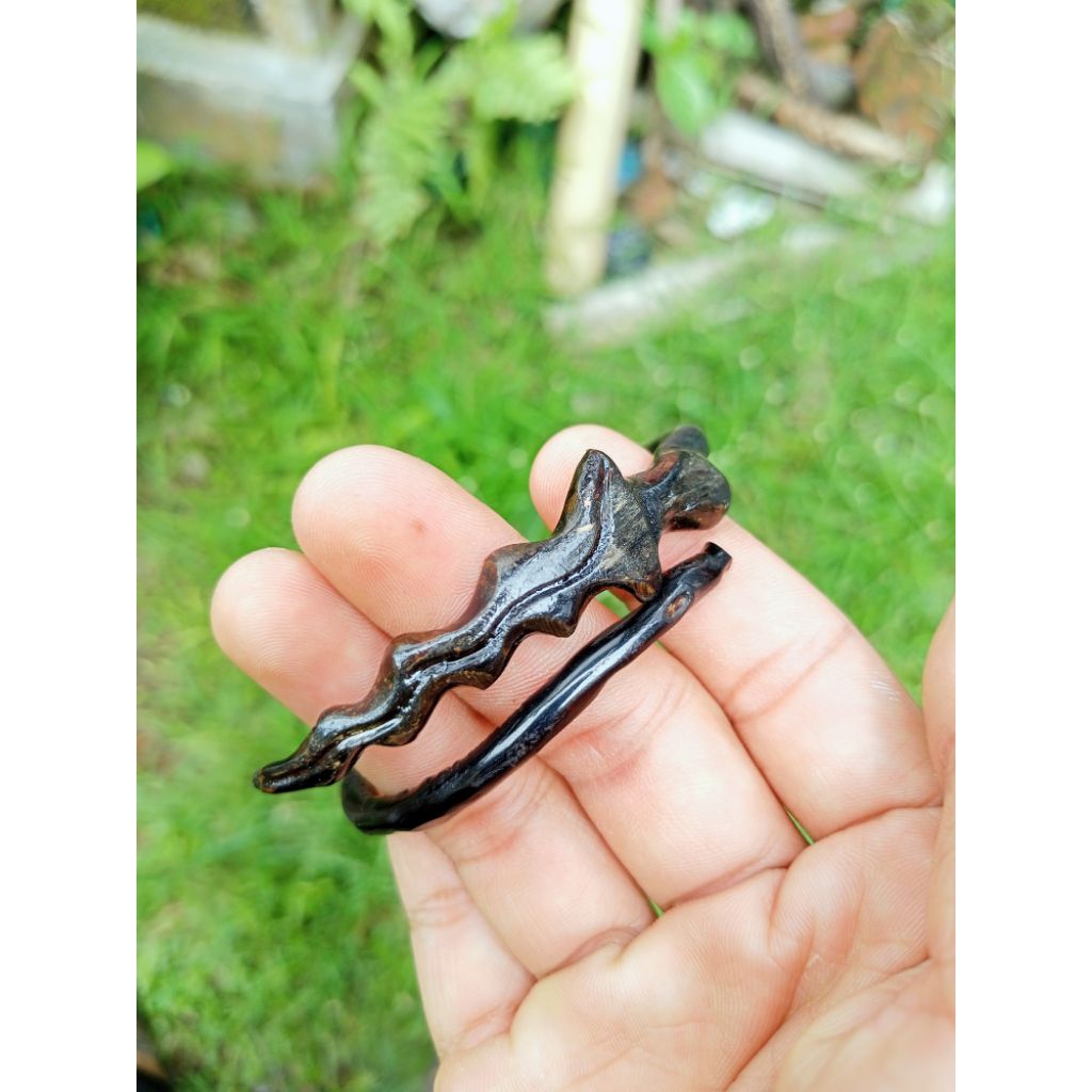 Gelang akar bahar hitam asli ukir keris