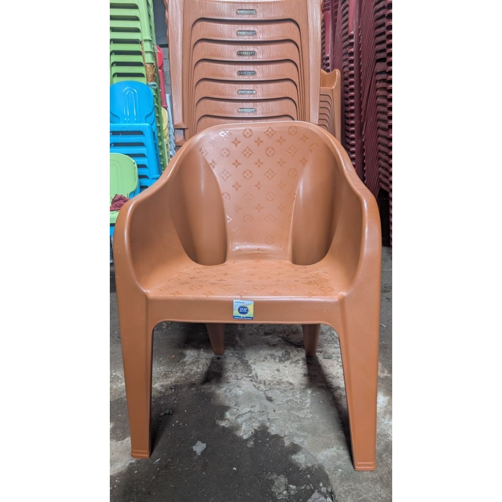 kursi sandar santai napolly rumah makan warung cafe motif LV elegan minimalis retro serbaguna