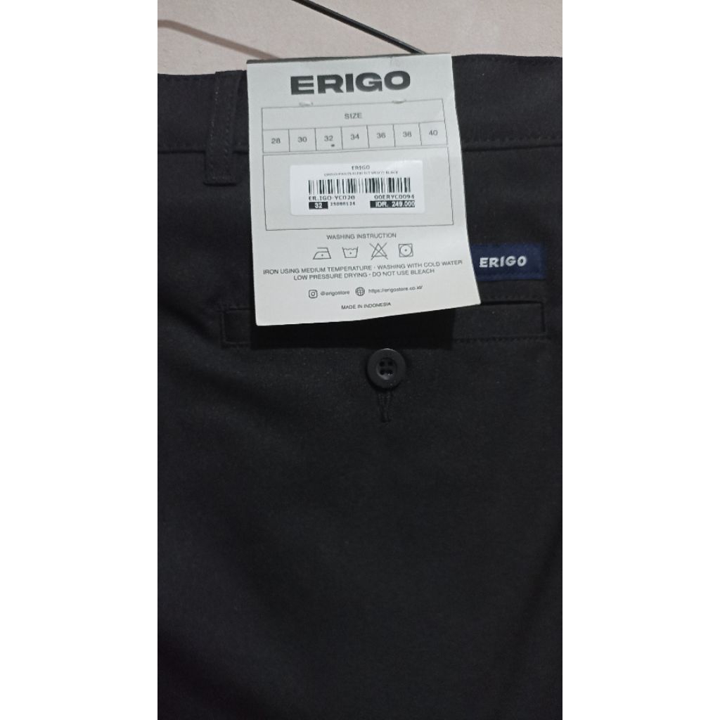 Celana Chino Pria ERIGO