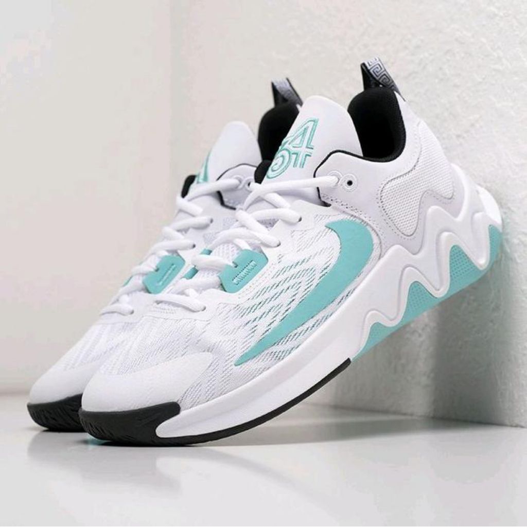 Sepatu Basket Giannis Immortality 2 White Blue