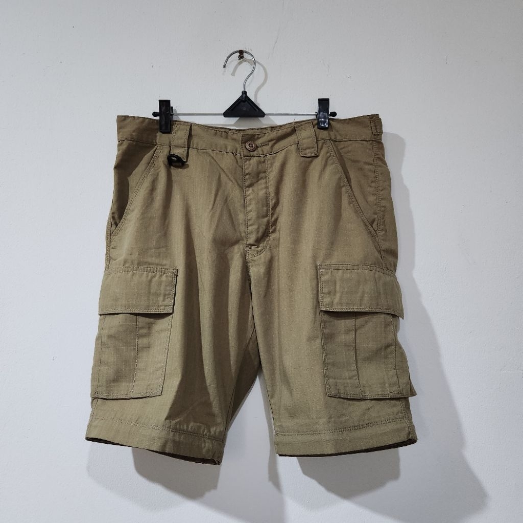 PRELOVED EIGER CELANA PENDEK CARGO PRIA CELANA OUTDOOR PRIA EIGER