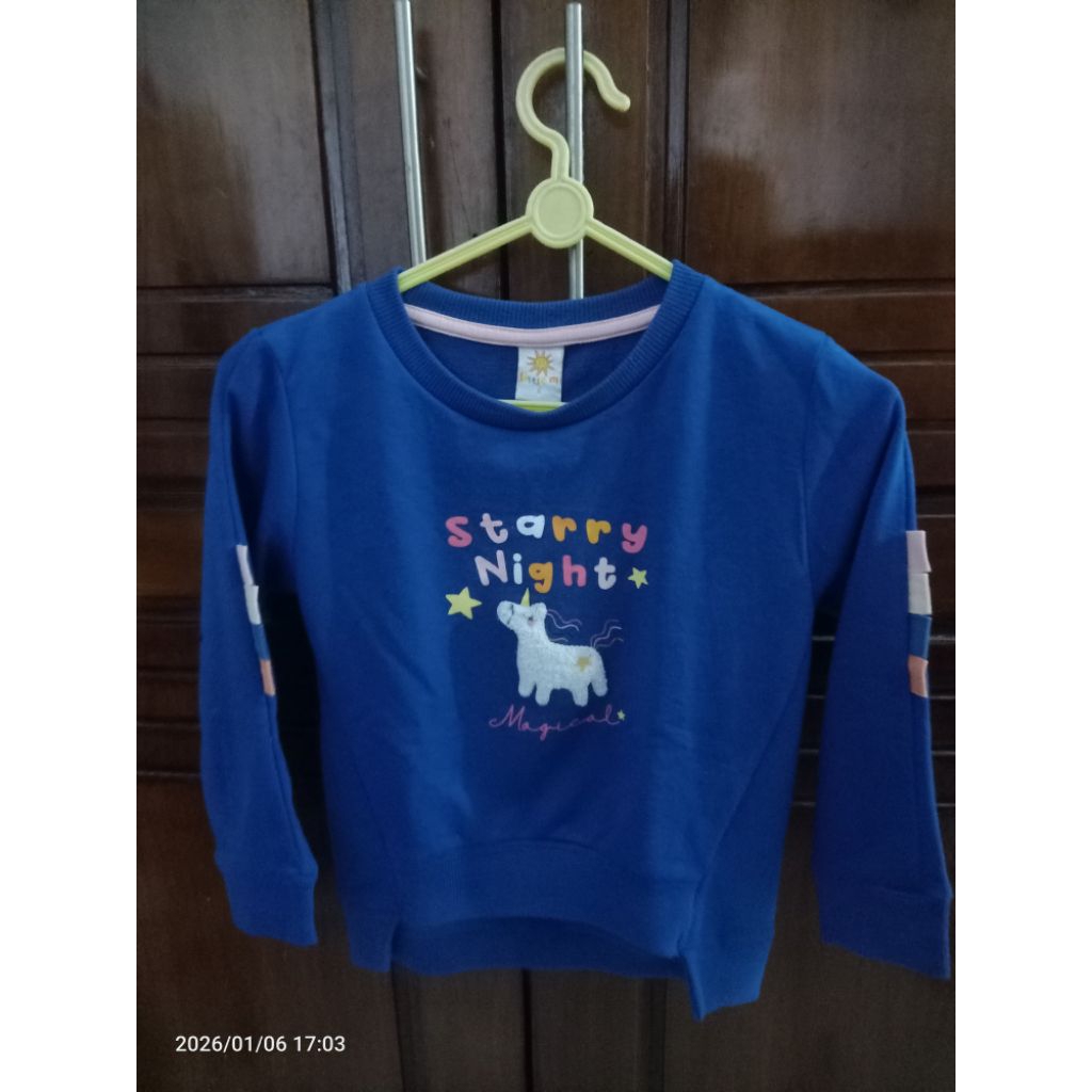 Atasan anak perempuan little m