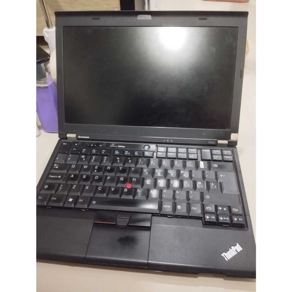 ASLI laptop lenovo thinkpad x220 core i5  bekas second seken promo notebook MATI TOTAL
