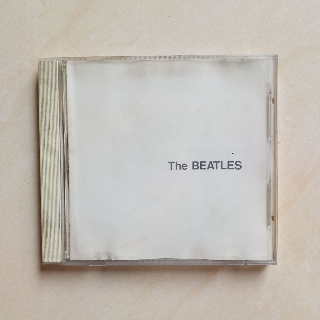 CD DAN KASET THE BEATLES ALBUM WHITE