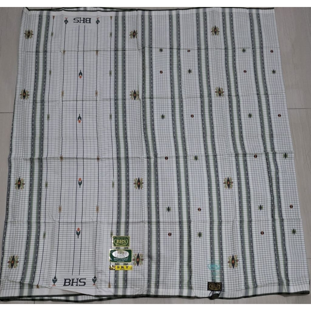 SARUNG BHS SKT GOLD SUTERA SPUNSILK 210 WARNA PUTIH JADUL