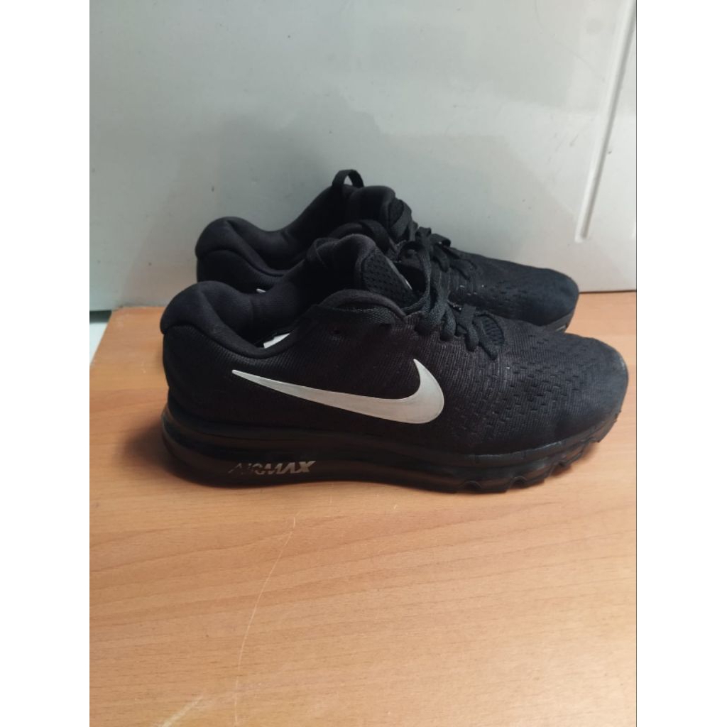 SEPATU SNEAKERS RUNNING NIKE AIR MAX 2017 SIZE 41 BEKAS PRELOVED
