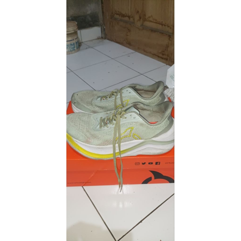 Sepatu Running Ortus Hyperblast 2.0