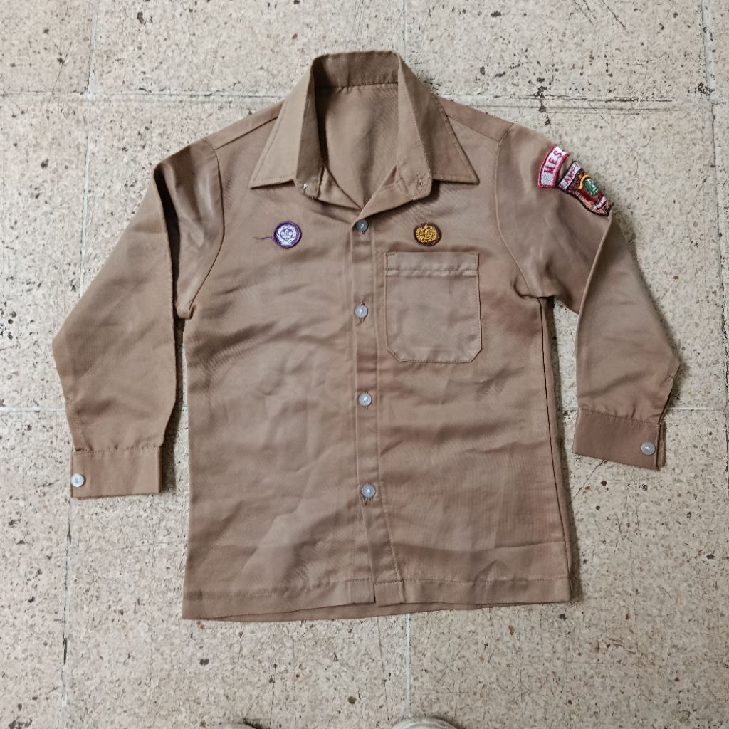 PL baku pramuka bahan licin kls 1 / crown 8