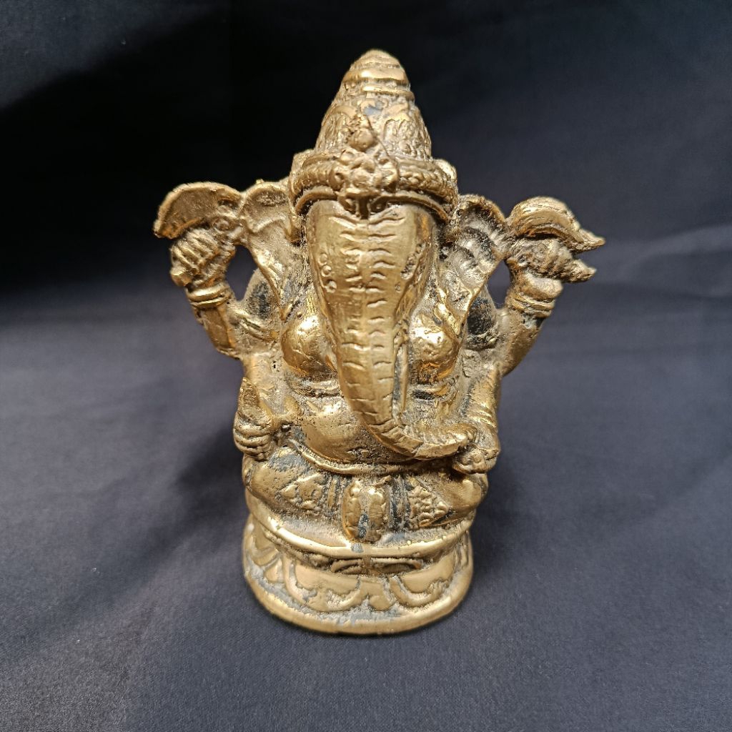 Patung Ganesha Warna Kuning Emas Bahan Kuningan