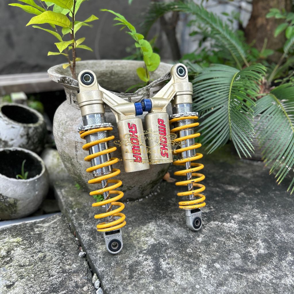 Skok Showa Original copotan CB 400 double klik size 32,5mm/ Skok kuning Showa original copotan rebou