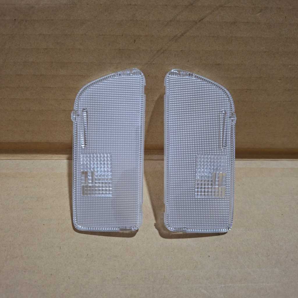 Mika Kaca Lampu Plafon Cabin Toyota Innova reborn G Original
