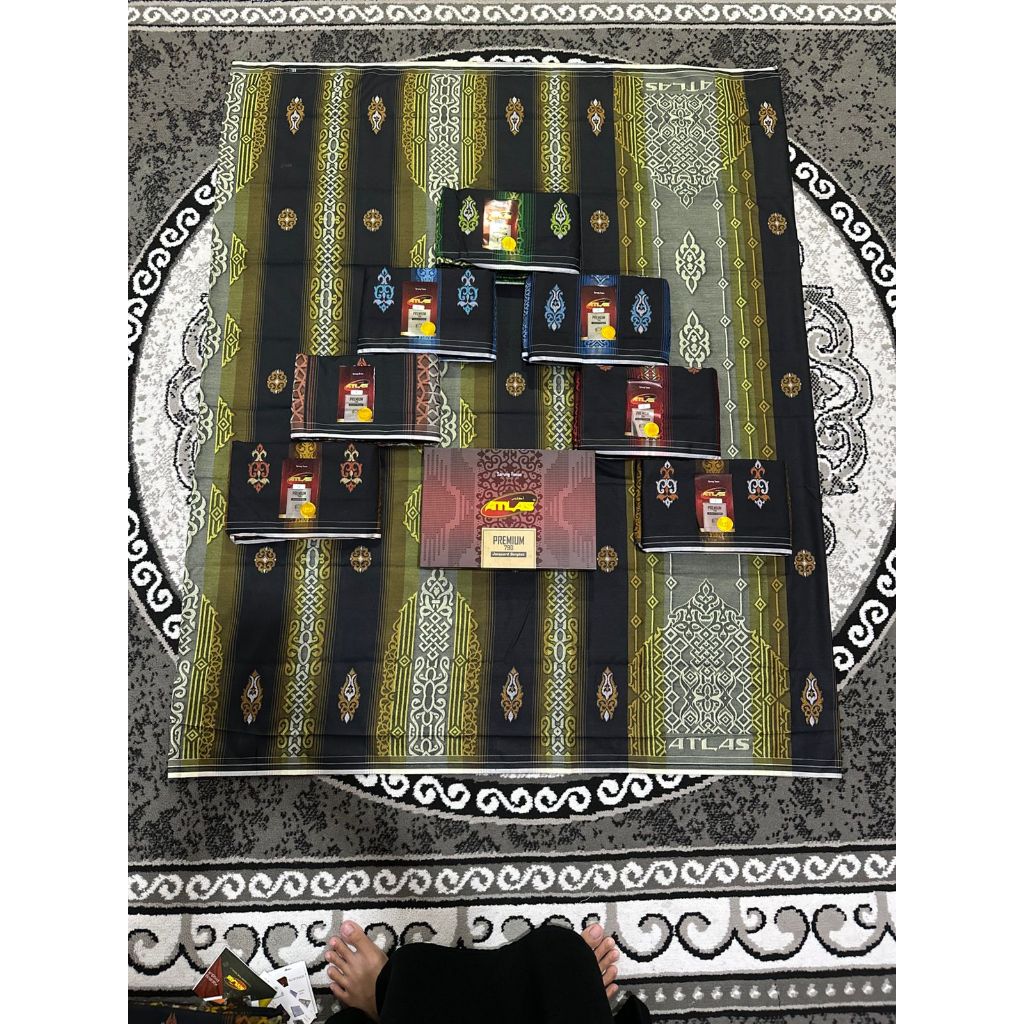 Sarung Atlas Premium 790 Gold Rayon Halus