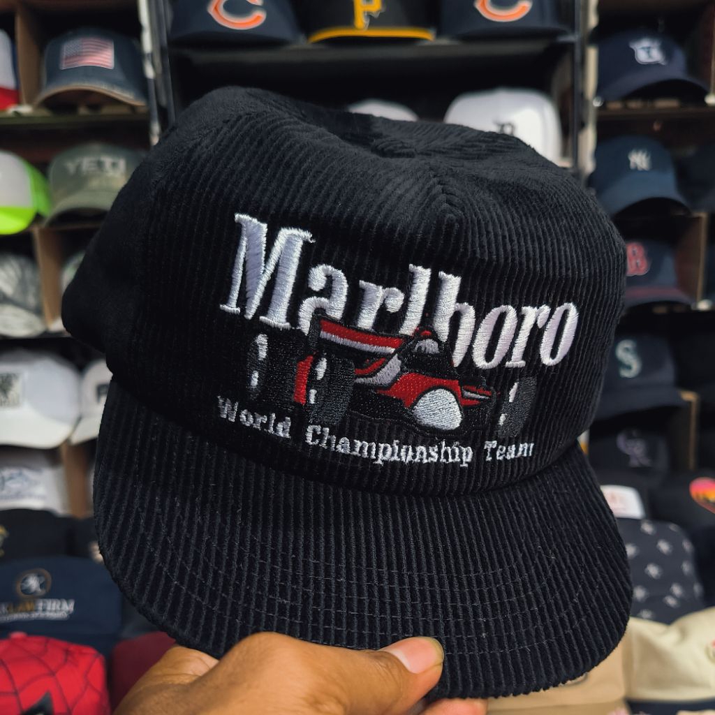 Topi Adidas trifoil black