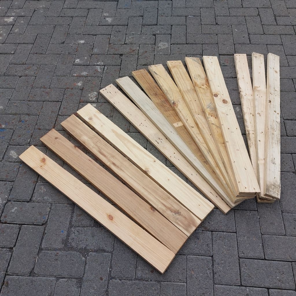 Kayu Palet bukaan 1 set (bekas)