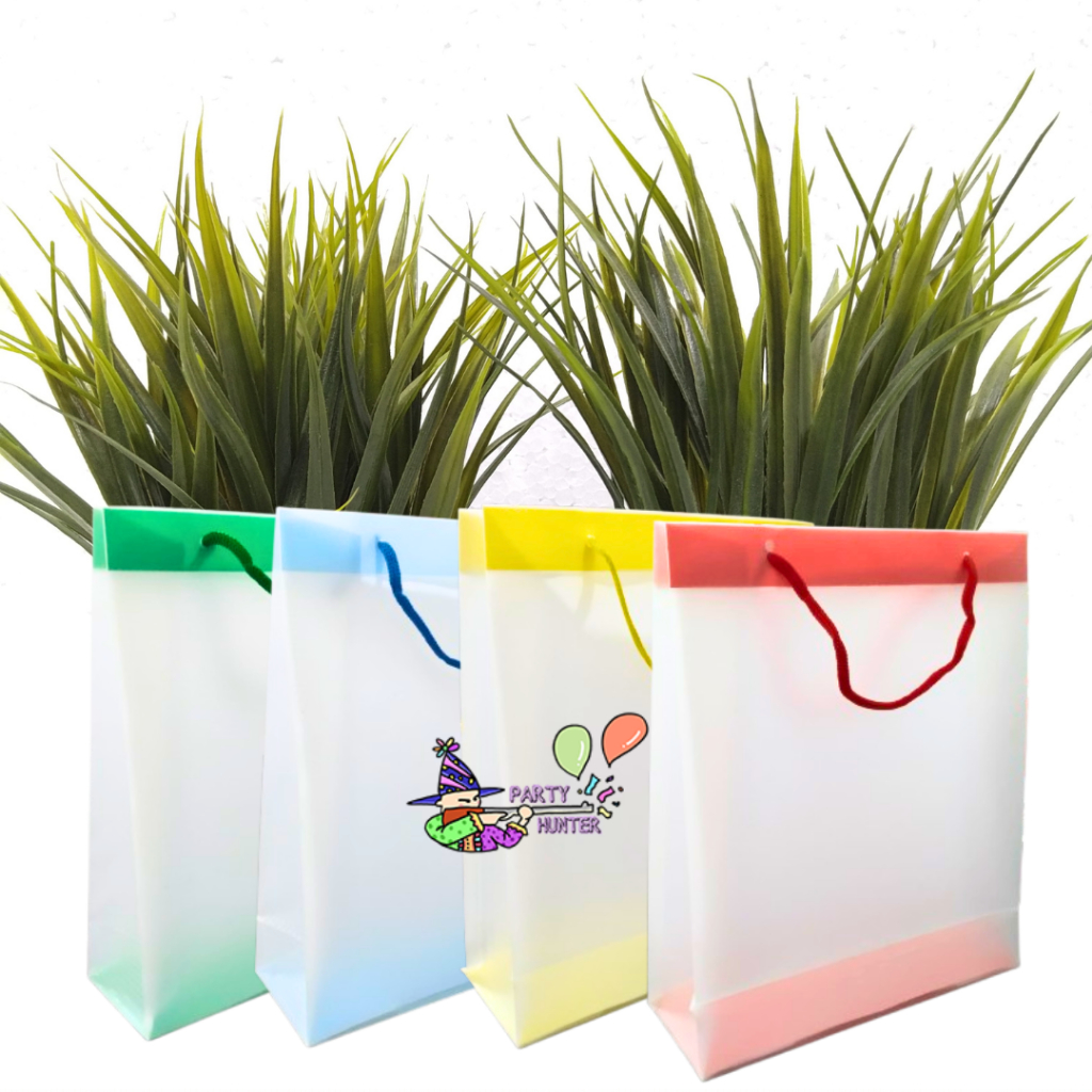 Paper Bag Mika / Goodie Bag Mika / Tas Plastik Mika Semi Transparan