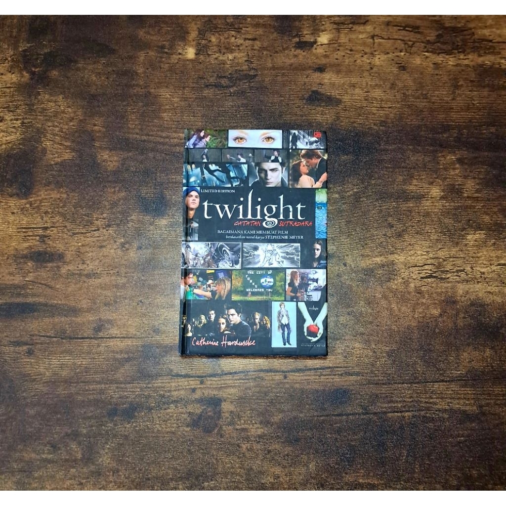 TWILIGHT CATATAN SUTRADARA - CATHERINE HARDWIKE