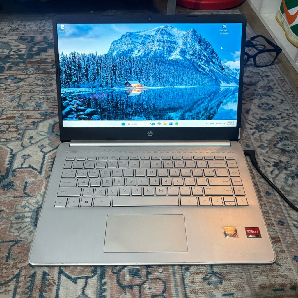 Laptop HP 14 AMD RYZEN 3 3250U RAM 8GB SSD 128GB