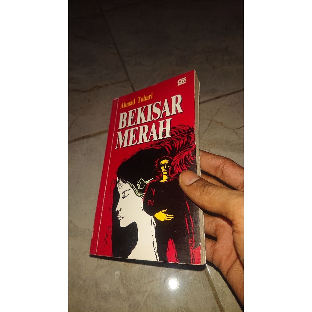 Ahmad Tohari - Bekisar Merah