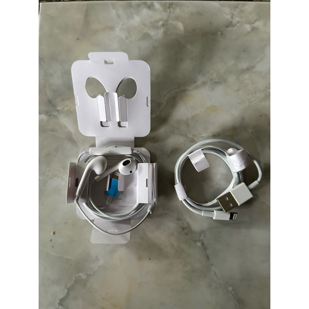 dijual headset iPhone 11 original