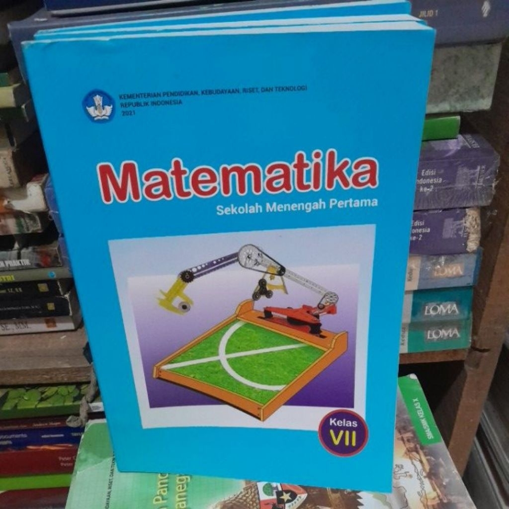 buku matematika Sekolah Menengah Pertama kelas 7 buku bekas yang ori