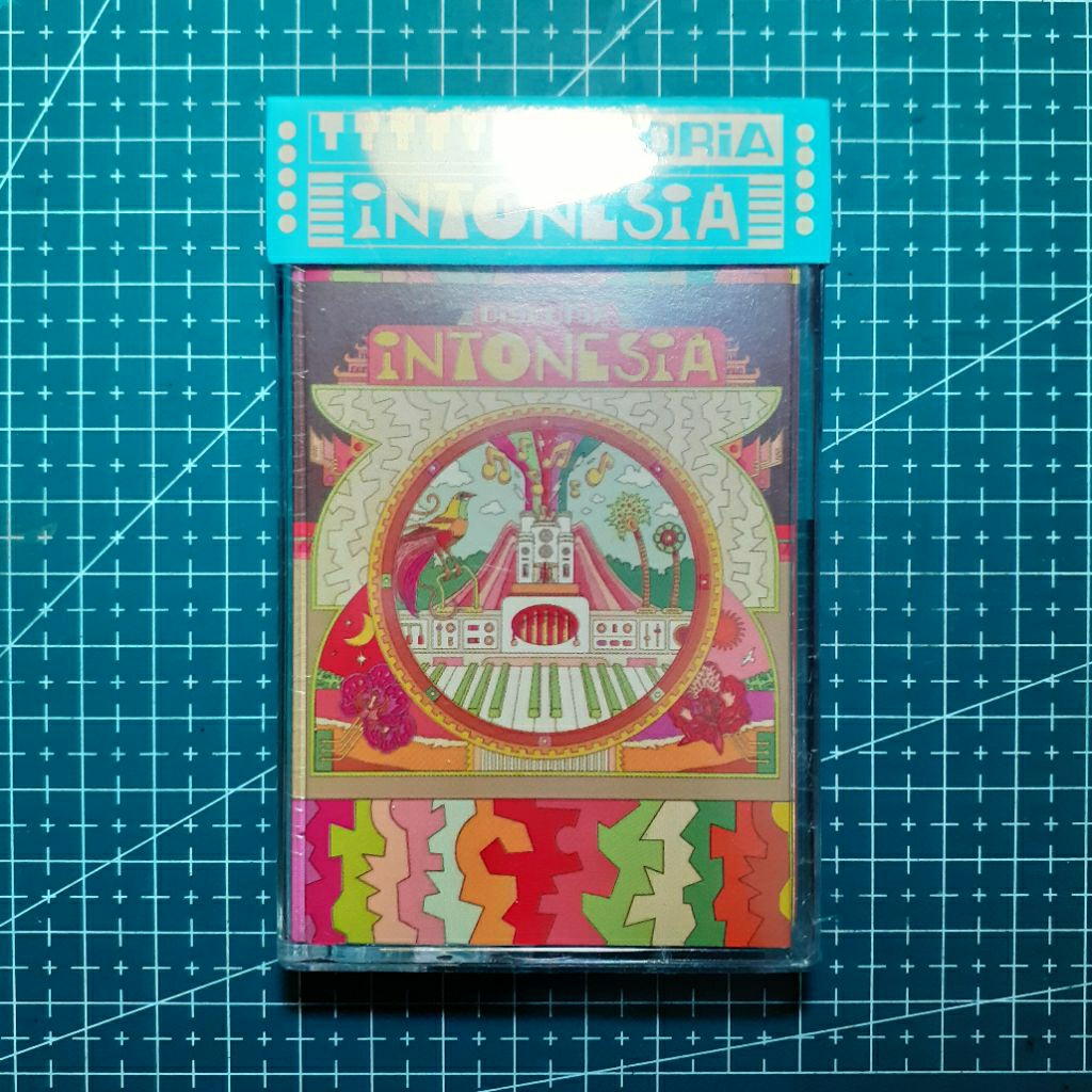 Kaset Diskoria - Intonesia (Red Shell Cassette) Sealed