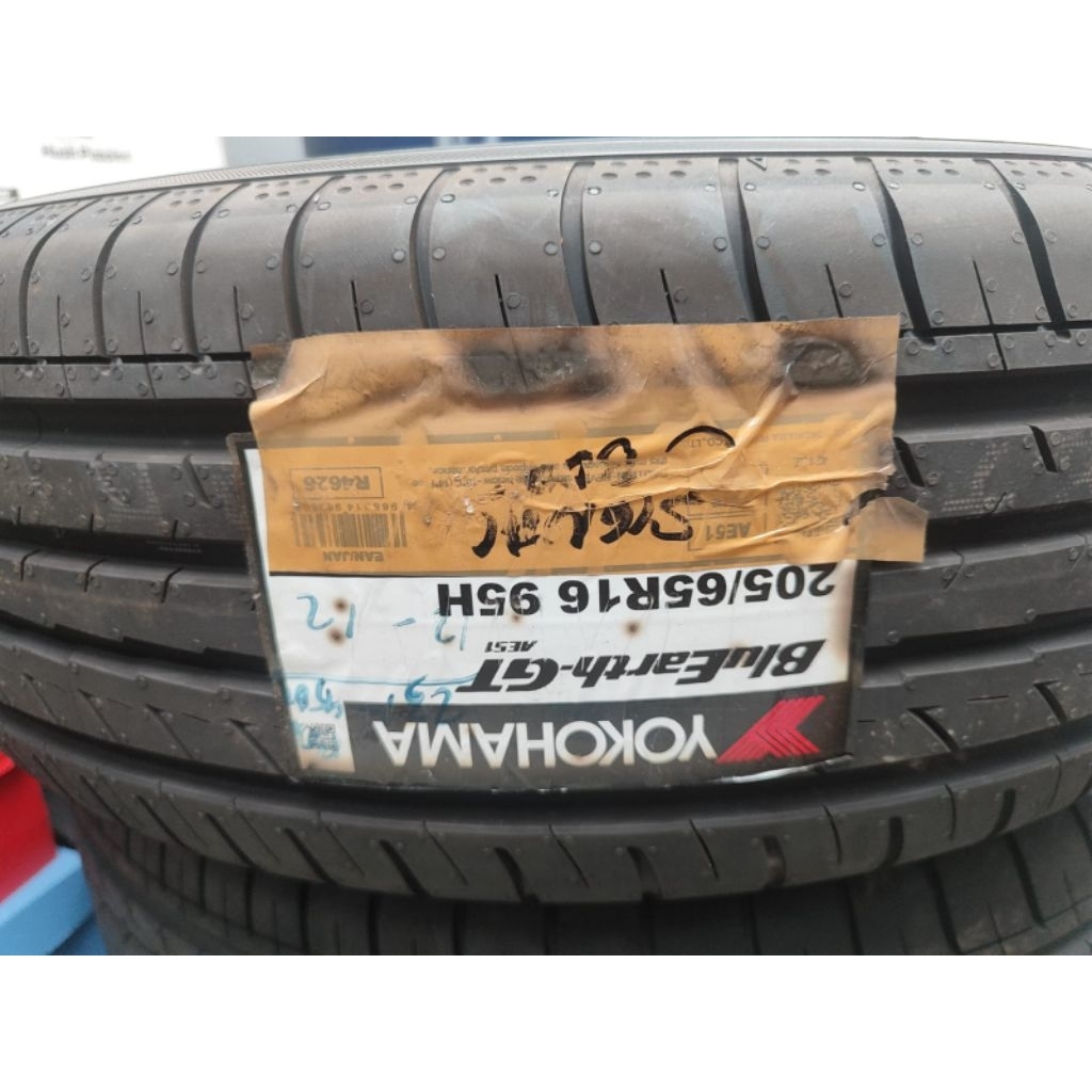 Ban Mobil Yokohama Bluearth GT AE51 205 65 r16 set4-2024