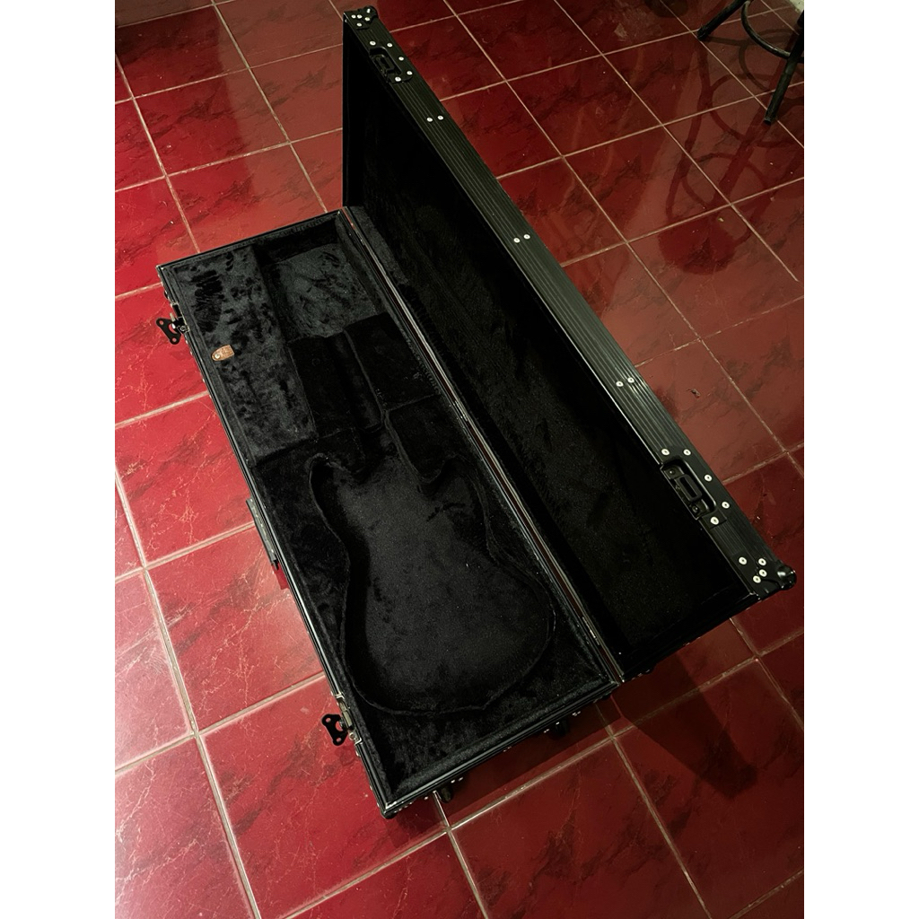 hardcase / flightcase khusus gitar elektrik model fender/squier mustang
