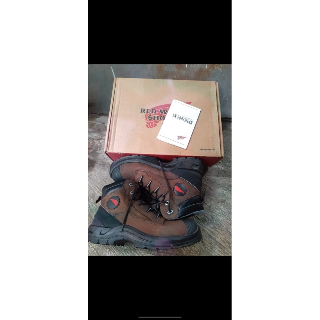 RED WING 3228