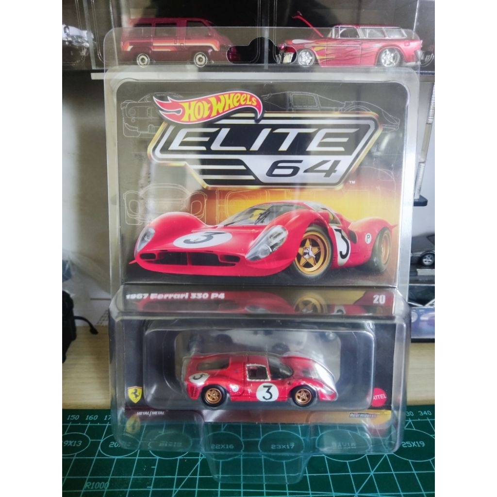 Hot Wheels ELITE 64 Ferrari