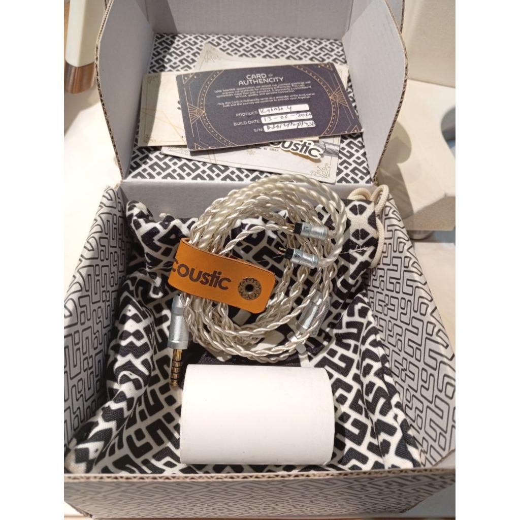 Senacoustic Rakata 4.4 mm 2 Pin Gold BOOKED