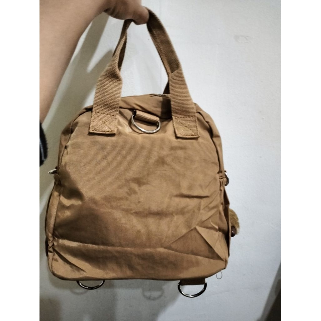 Preloved Tas Kipling Multifungsi bisa di handbag,ransel ataupun slempang