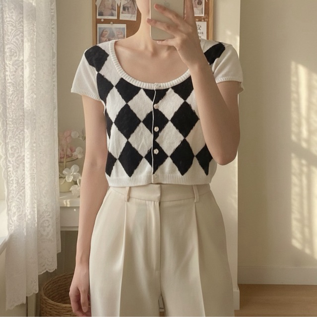 Crop Argyle