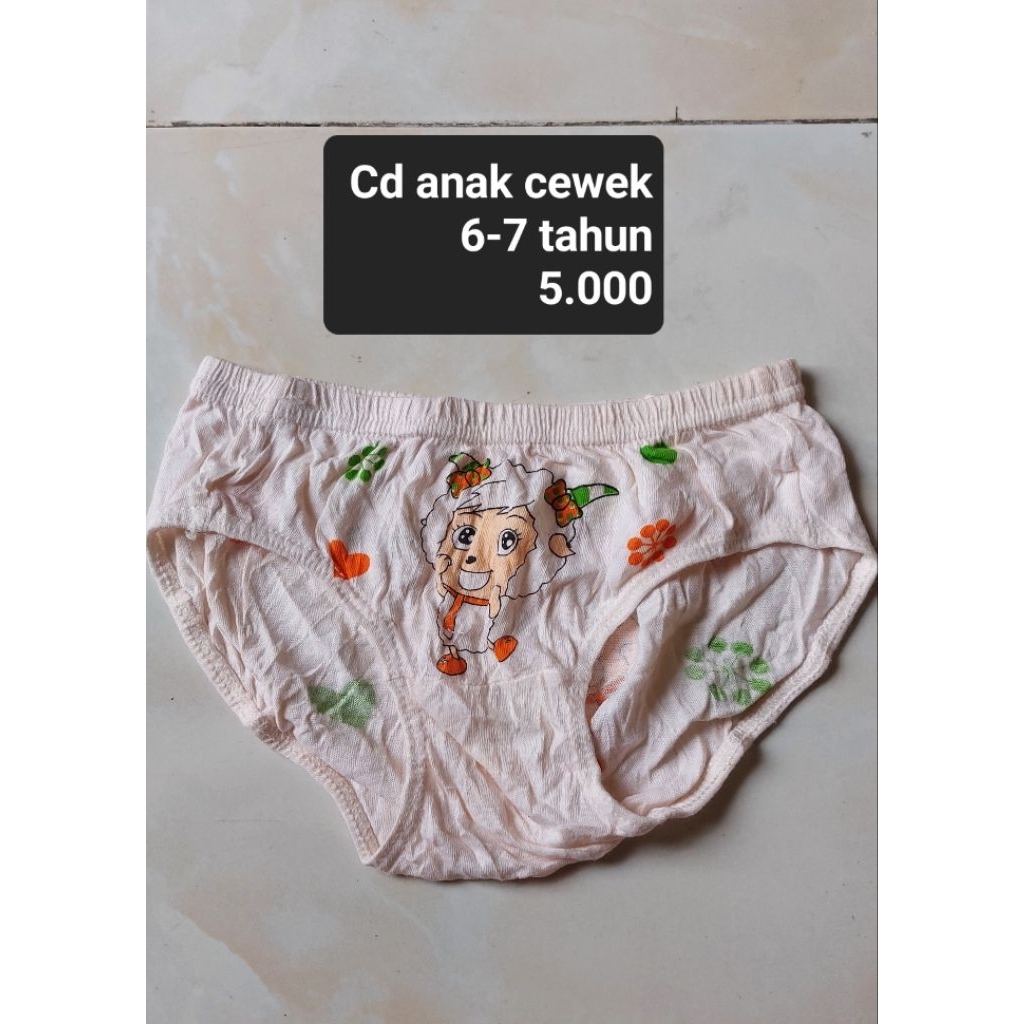 Celana dalam anak cewek 6-7 tahun