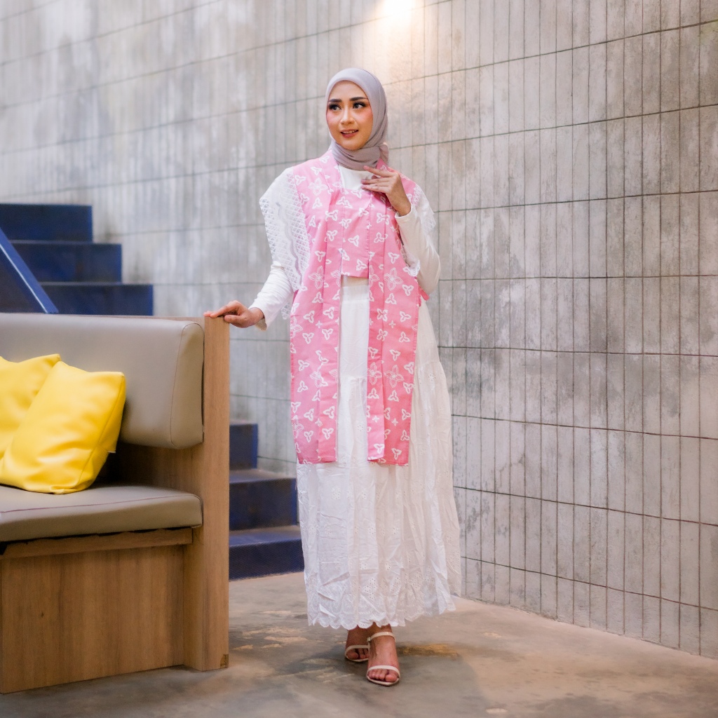 Long Vest Batik Elegan Wanita Aksen Brokat | Outer Rompi Vest Batik Panjang Wanita By Batik Allana