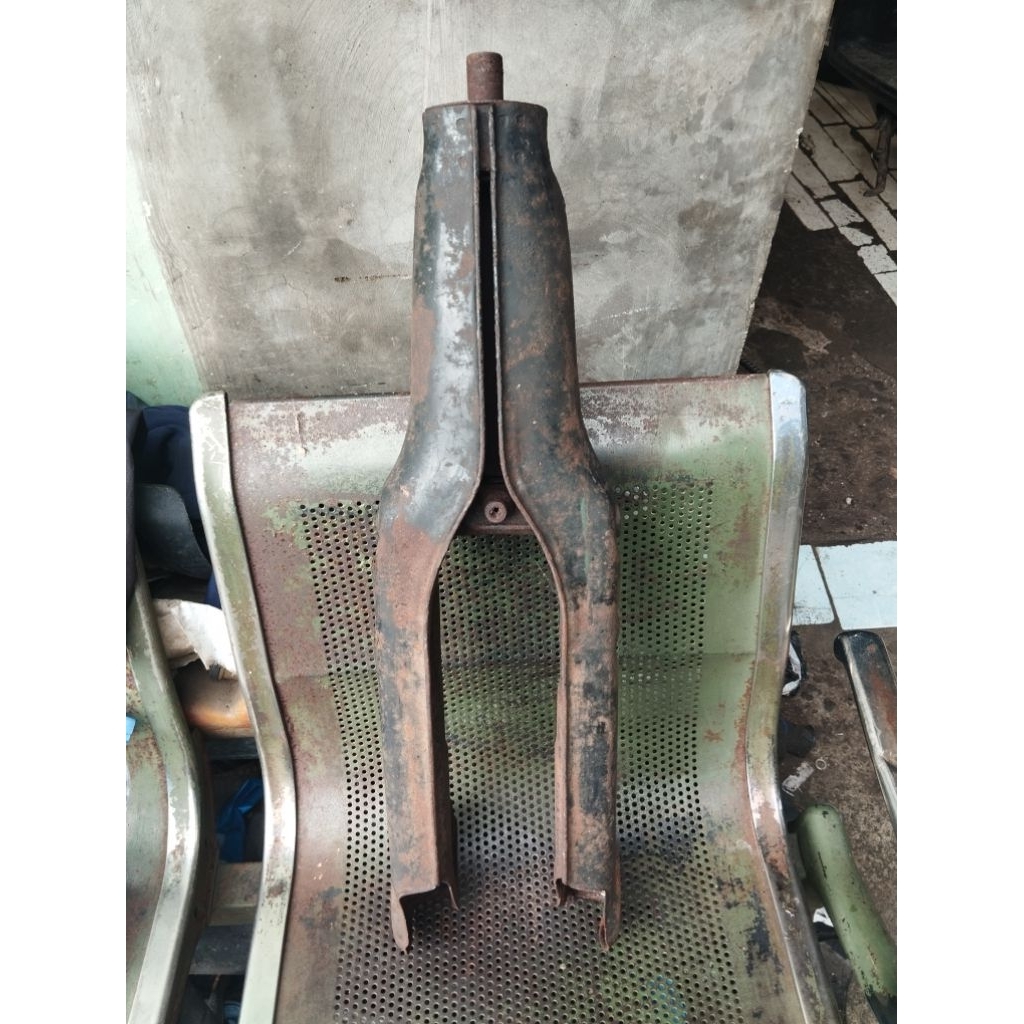 fork arm depan garpu depan honda c70 c700 c800 ori