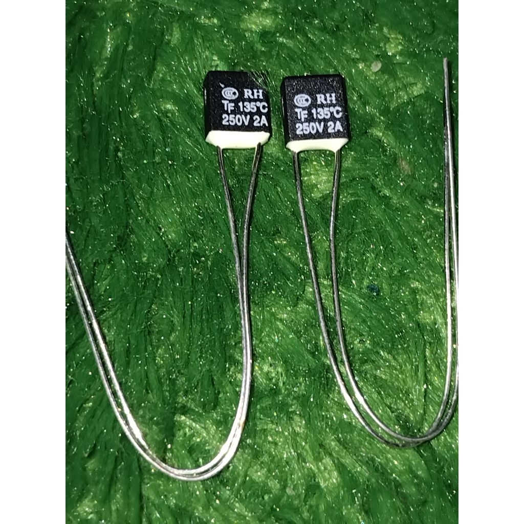 Fuse Kipas Angin 2A 135°