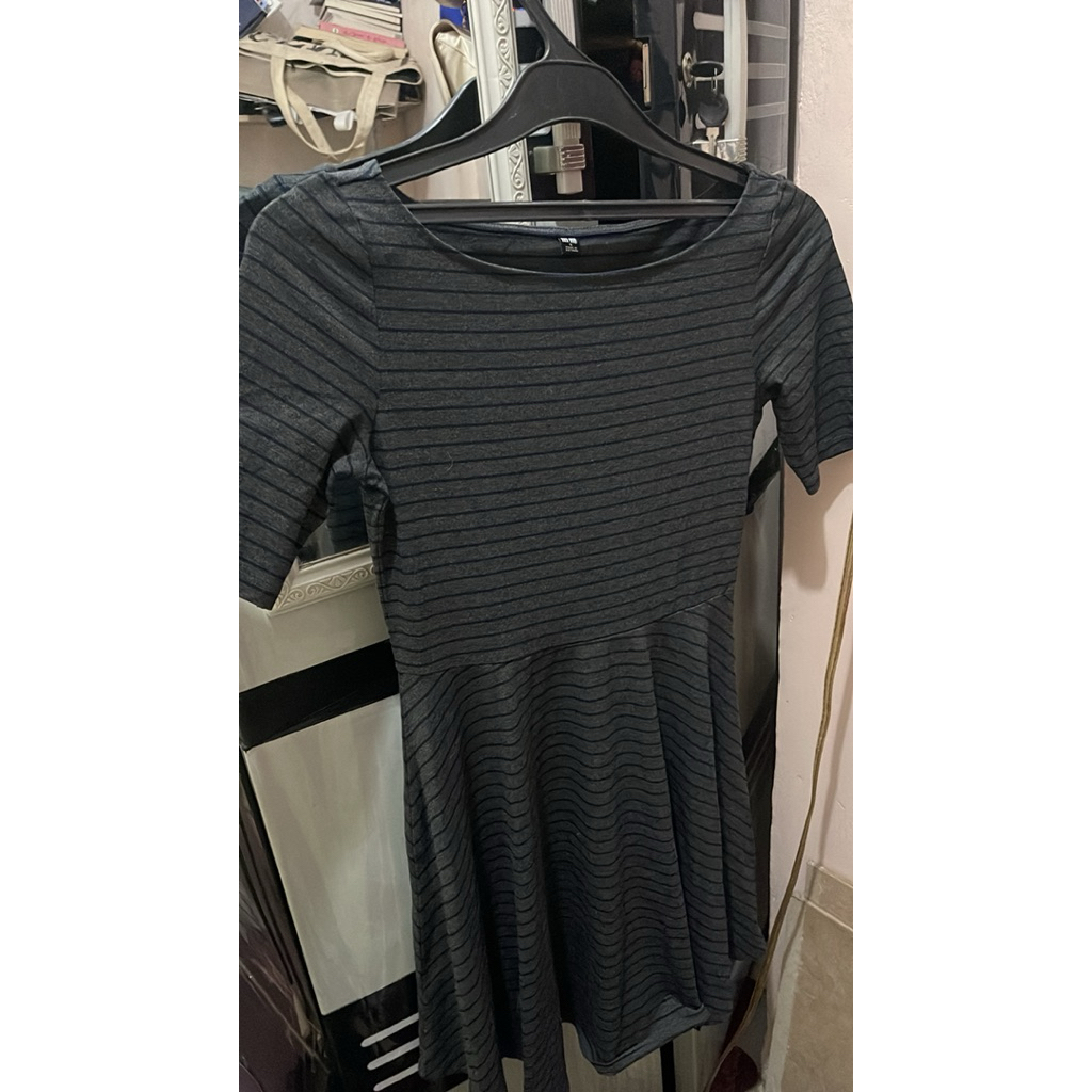 dress garisgaris size S uniqlo