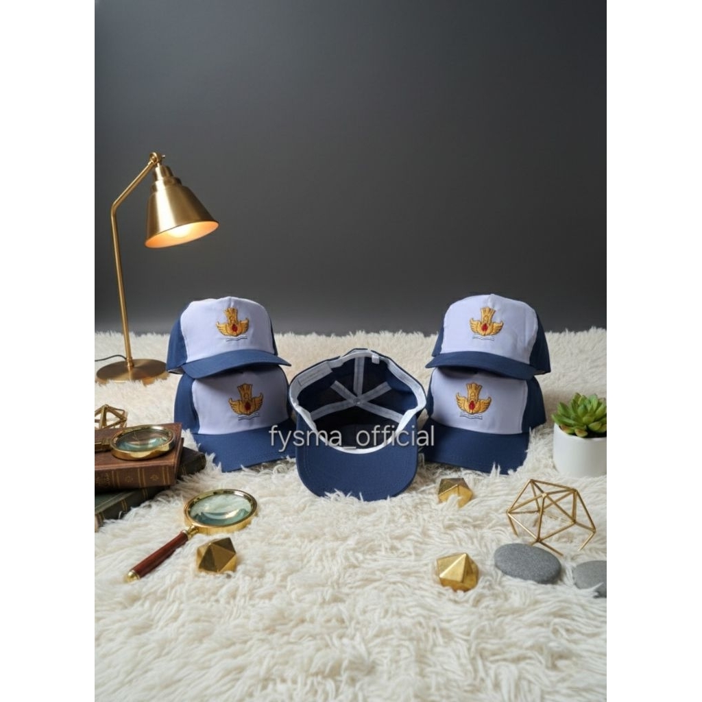 topi smp/topi smp biru/topi smp bordir tutwury handayani